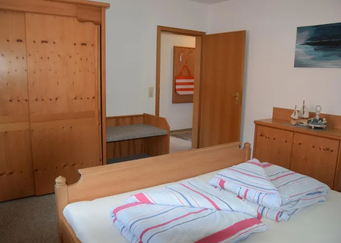 Andreas Schaefler Apartment